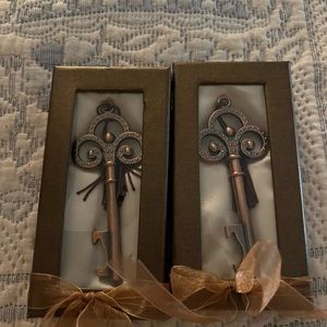 New 2 boxed ornamental keys